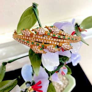 Vintage Emerald Topaz Stone Ladies Bracelet
